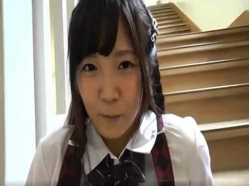 The female student is crazy about masturbation