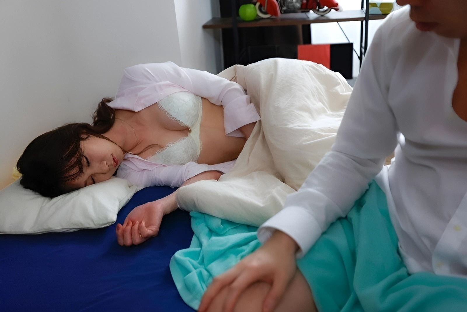 DASS-168 Công tác với thư ký riêng của sếp