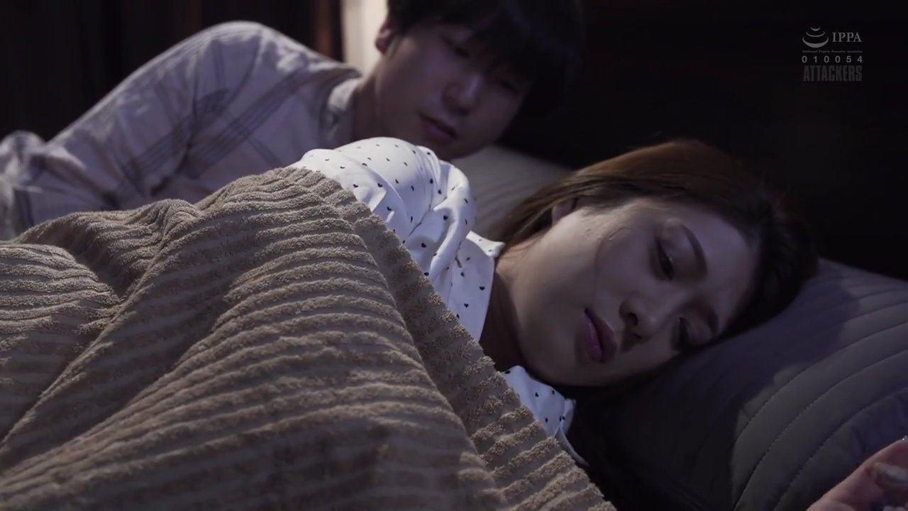 RBK-064 ピアノ修理工とその良き妻はセックスに飢えている