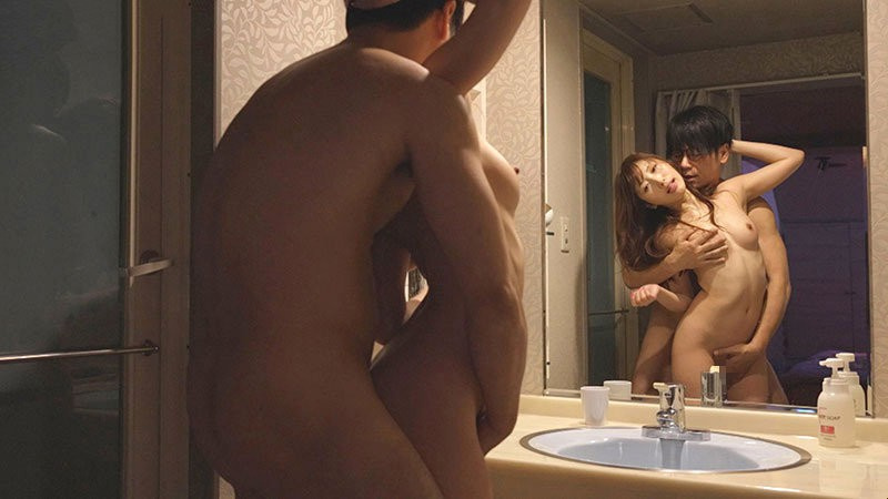 Esgueirando-se com um professor em um motel