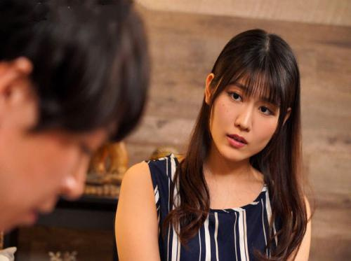 内気な社員を慰める好色女部長