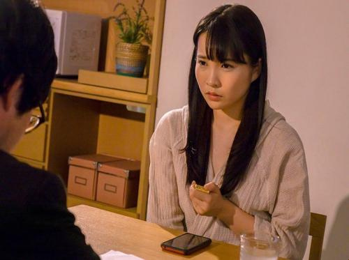 美しい妻が隣人の奴隷になる